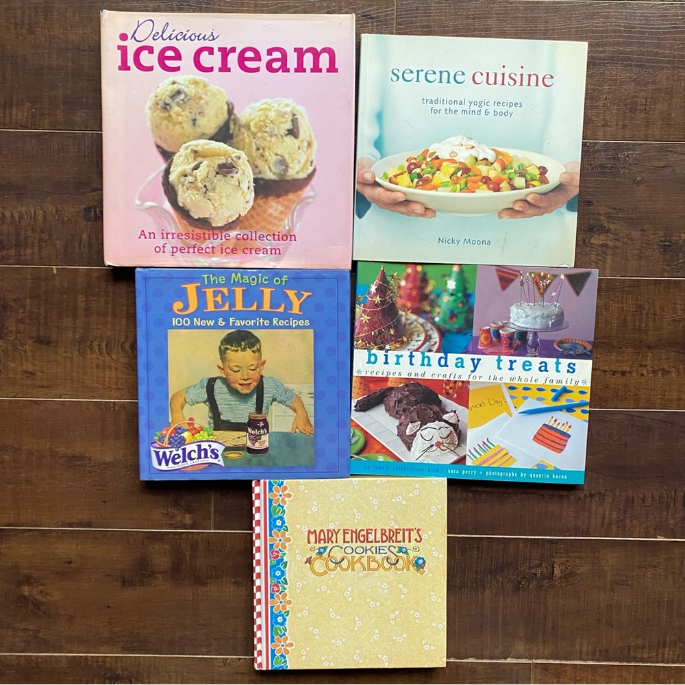 Lot of 5 Treats Cookbooks & Recipes